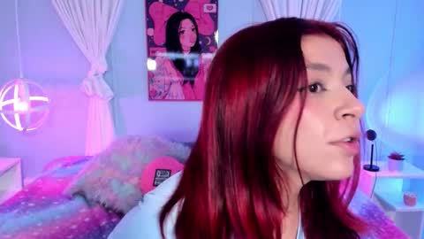 Snapshot of kathia_saenz chatting on 09.17.25 Kathia online show from 09.17.25