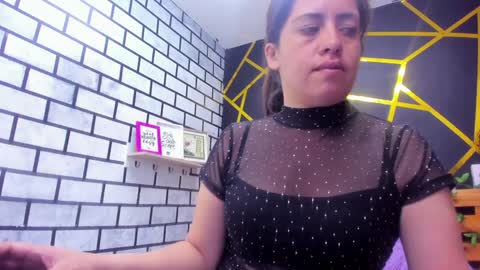 Snapshot of kathina_giraldo chatting on 12.24.24 Paola online show from 12.24.24