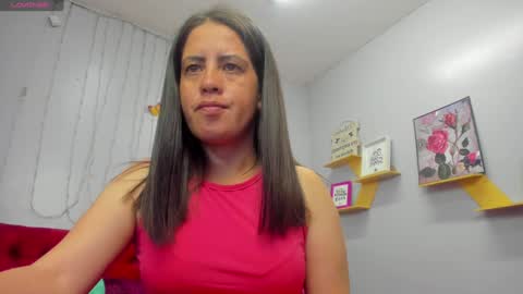 Snapshot of kathina_giraldo chatting on 01.24.25 Paola online show from 01.24.25