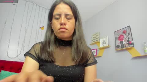 Snapshot of kathina_giraldo chatting on 01.26.25 Paola online show from 01.26.25