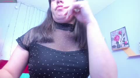 Snapshot of kathina_giraldo chatting on 01.26.25 Paola online show from 01.26.25