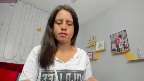 Snapshot of kathina_giraldo chatting on 01.30.25 Paola online show from 01.30.25