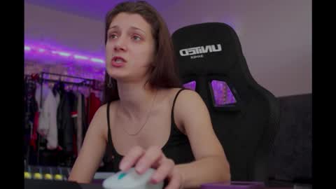 Snapshot of kathleen_frost chatting on 09.23.25 kathleen_frost online show from 09.23.25