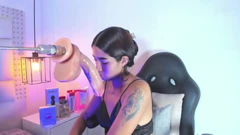 Khaty online show from 12.13.24