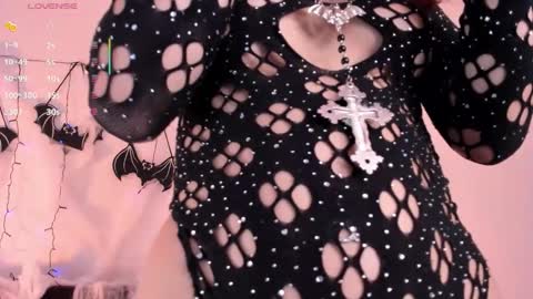 Snapshot of kathybecker chatting on 10.23.25 Katherine online show from 10.23.25