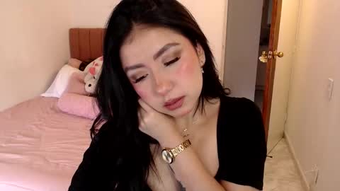 Snapshot of kathyrose_ chatting on 12.03.25 Kathy online show from 12.03.25