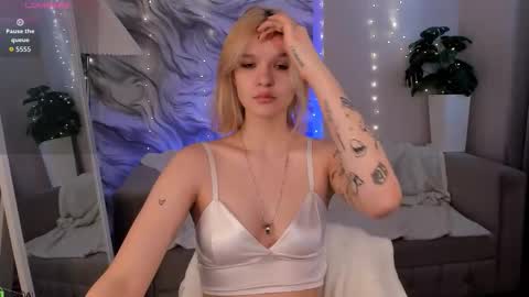 Snapshot of kati_li chatting on 02.24.26 kati_li online show from 02.24.26