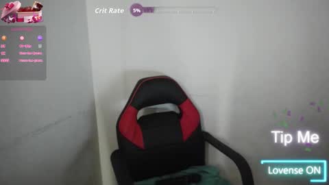 Snapshot of katialips_ chatting on 10.16.25 Katia online show from 10.16.25