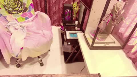 Kate online show from 04.01.26