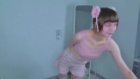 Katie online show from 10.04.25