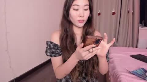 Snapshot of katie_ness chatting on 01.14.25 Kate online show from 01.14.25