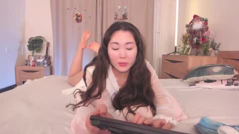 Kate online show from 12.20.25