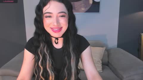 katieangel1 online show from 10.10.25