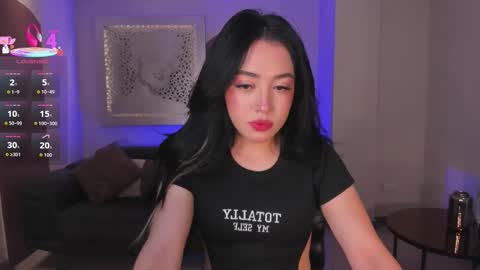 katieangel1 online show from 10.22.25