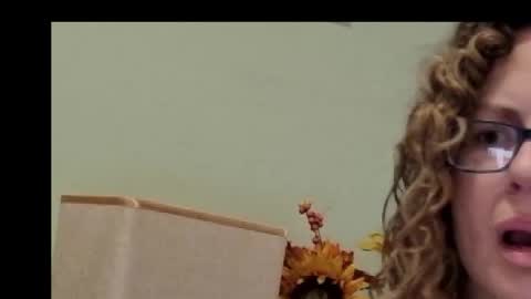 Snapshot of katiecoxxwell chatting on 12.22.25 Katie Coxxwell online show from 12.22.25