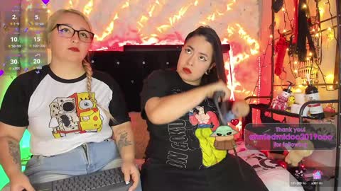 Snapshot of katieeandsharon chatting on 01.16.25 SHARON KATIEE online show from 01.16.25