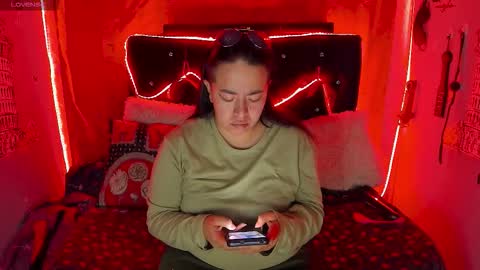 Snapshot of katieeandsharon chatting on 11.08.25 SHARON KATIEE online show from 11.08.25