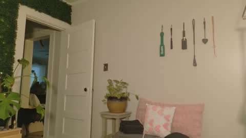 Kate online show from 11.20.25