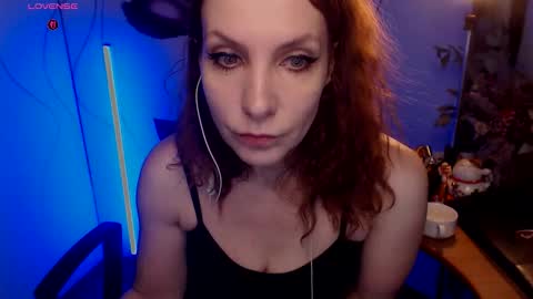 Snapshot of katiejohanson chatting on 12.18.25 Katie online show from 12.18.25