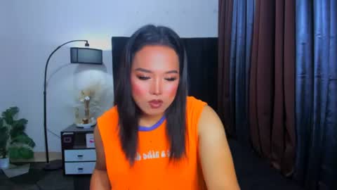 Snapshot of katimurawilson chatting on 06.21.26 KAT online show from 06.21.26