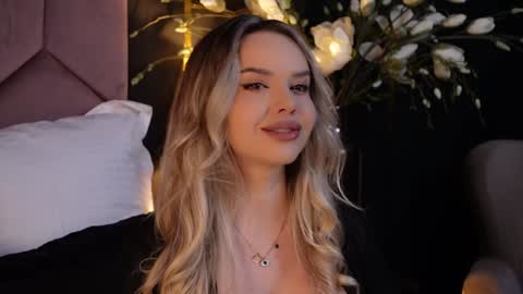 KatJolie online show from 01.06.25