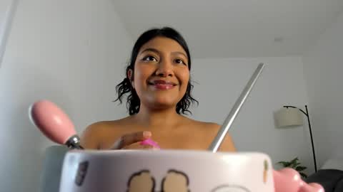 Follow me on instagram and twitter as correaktnees online show from 10.22.25