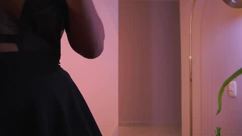 Follow me on instagram and twitter as correaktnees online show from 04.06.26