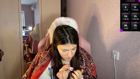 Snapshot of katrin_kristal chatting on 03.05.25 naked in pvt show 100 tk online show from 03.05.25