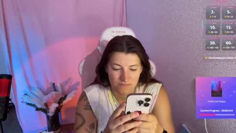 Snapshot of katrin_kristal chatting on 09.28.25 naked in pvt show 100 tk online show from 09.28.25