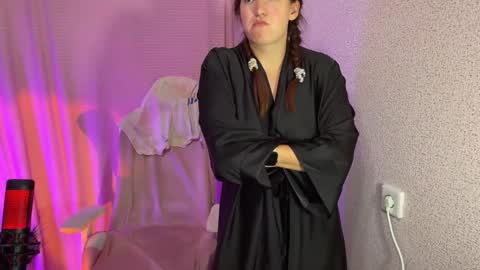 Snapshot of katrin_kristal chatting on 10.07.25 naked in pvt show 100 tk online show from 10.07.25