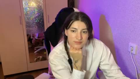 Snapshot of katrin_kristal chatting on 02.25.26 naked in pvt show 100 tk online show from 02.25.26