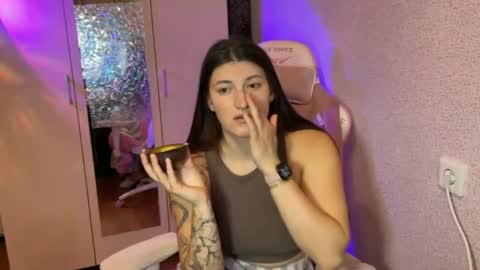 Snapshot of katrin_kristal chatting on 02.28.26 naked in pvt show 100 tk online show from 02.28.26