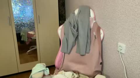 Snapshot of katrin_kristal chatting on 03.10.26 naked in pvt show 100 tk online show from 03.10.26