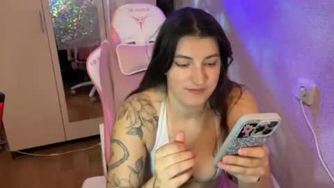 Snapshot of katrin_kristal chatting on 04.15.26 naked in pvt show 100 tk online show from 04.15.26