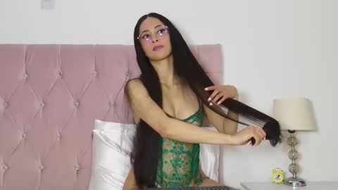 katrina clark online show from 04.20.26