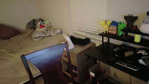 Katrina Price online show from 12.20.25