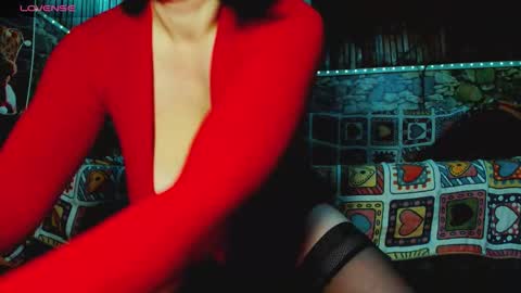 KatrineDenev online show from 01.10.26