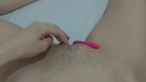 Snapshot of katrinna_arinna chatting on 01.10.25 katrina dont forget to give me thumbs up online show from 01.10.25