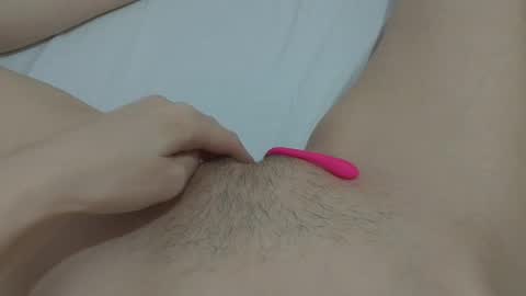 Snapshot of katrinna_arinna chatting on 01.10.25 katrina dont forget to give me thumbs up online show from 01.10.25