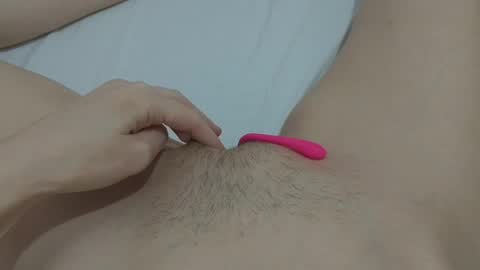 Snapshot of katrinna_arinna chatting on 01.12.25 katrina dont forget to give me thumbs up online show from 01.12.25