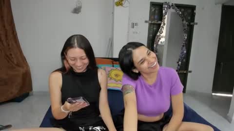 Snapshot of katrinrosex chatting on 10.24.25 Katrin online show from 10.24.25