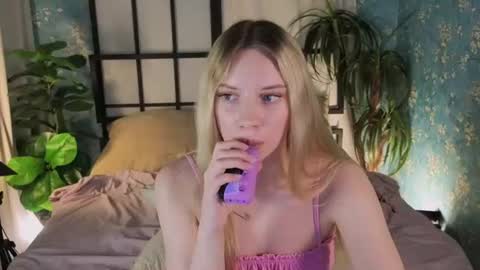 katt_yy online show from 07.14.26