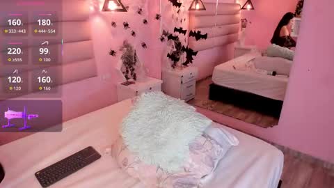 Snapshot of katta_giil chatting on 10.24.25 Katta online show from 10.24.25