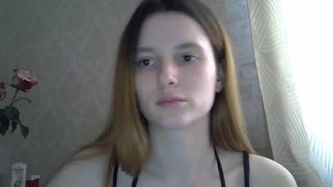 Snapshot of katte_light chatting on 04.19.26 katte light online show from 04.19.26