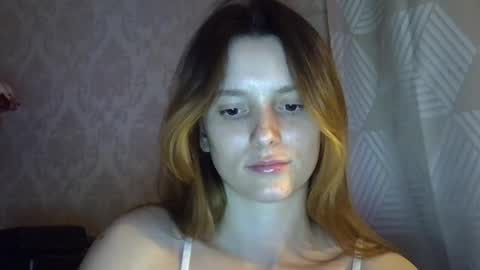 Snapshot of katte_light chatting on 04.19.26 katte light online show from 04.19.26
