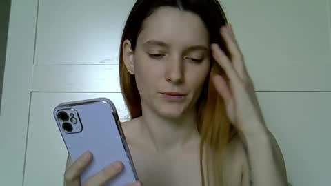 Snapshot of katte_light chatting on 05.15.26 katte light online show from 05.15.26