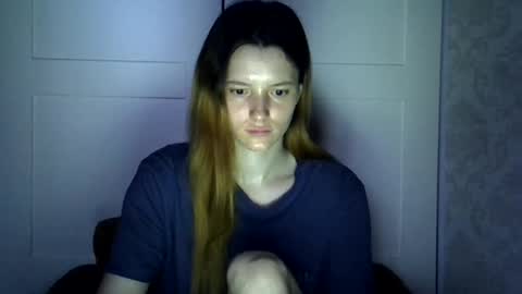 Snapshot of katte_light chatting on 06.17.26 katte light online show from 06.17.26
