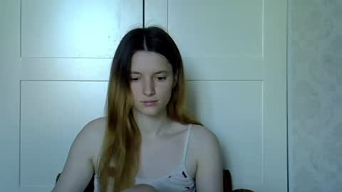 Snapshot of katte_light chatting on 06.25.26 katte light online show from 06.25.26