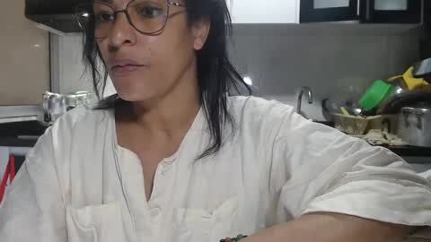 Snapshot of kattleyagray chatting on 09.10.25 KattleyaGrey online show from 09.10.25