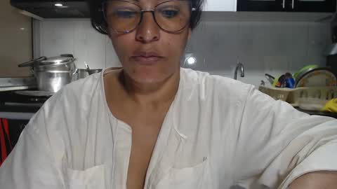Snapshot of kattleyagray chatting on 09.17.25 KattleyaGrey online show from 09.17.25